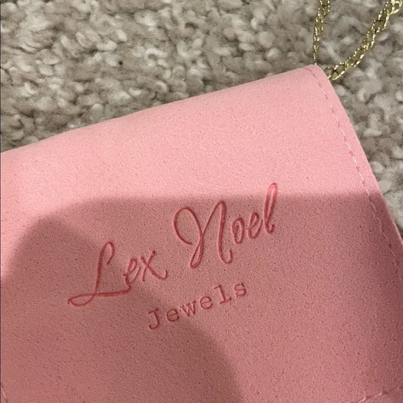 Lex Noel Necklace - Picture 5 of 5